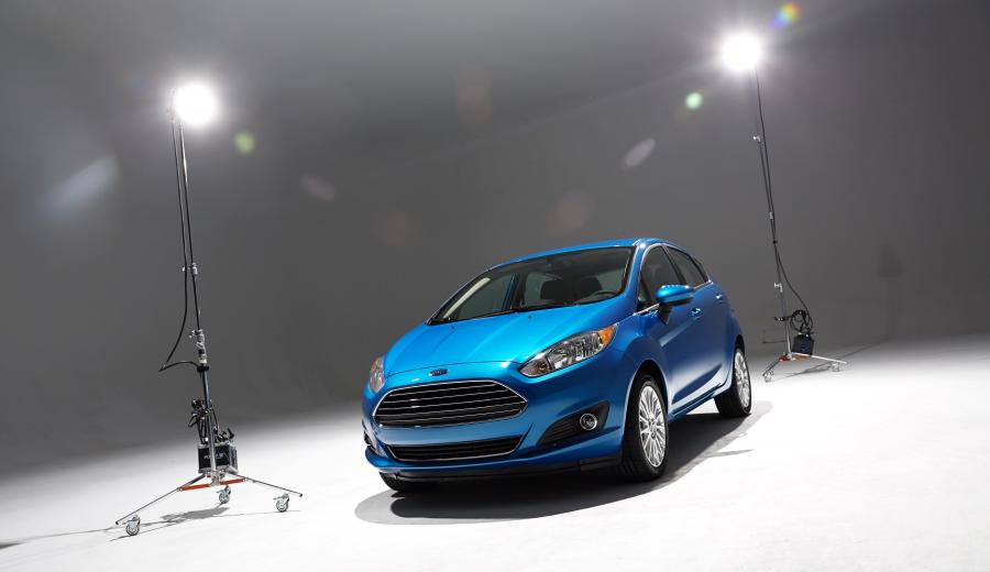  Ford Fiesta 5-Door 2014 года  (US) (фото 56 из 122)
